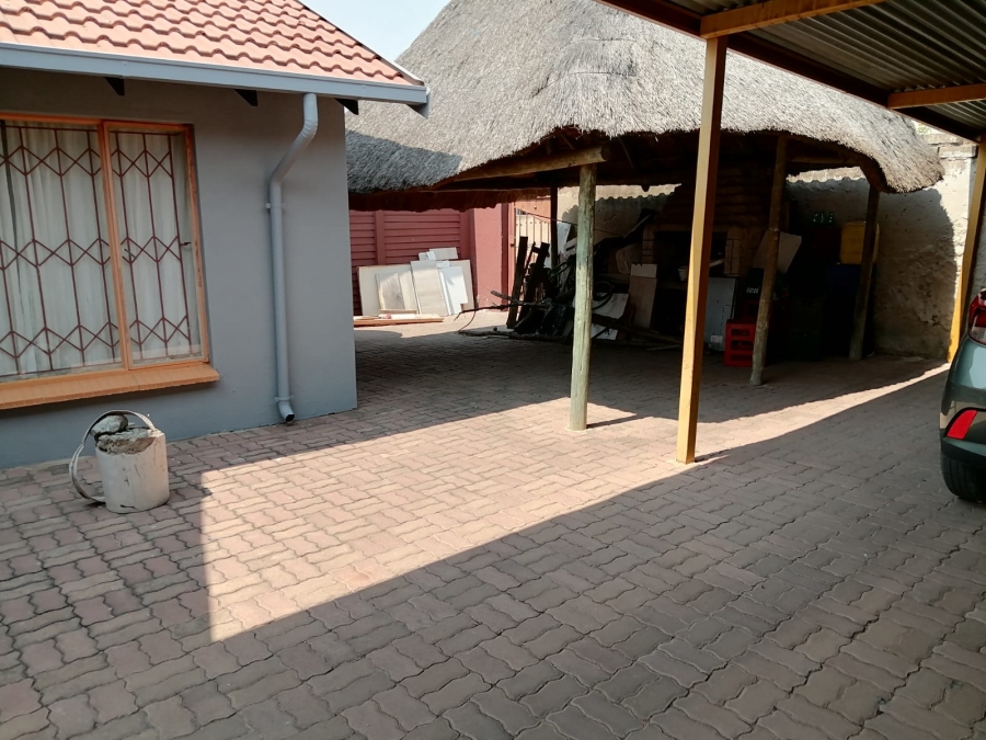 3 Bedroom Property for Sale in Tlhabane West North West